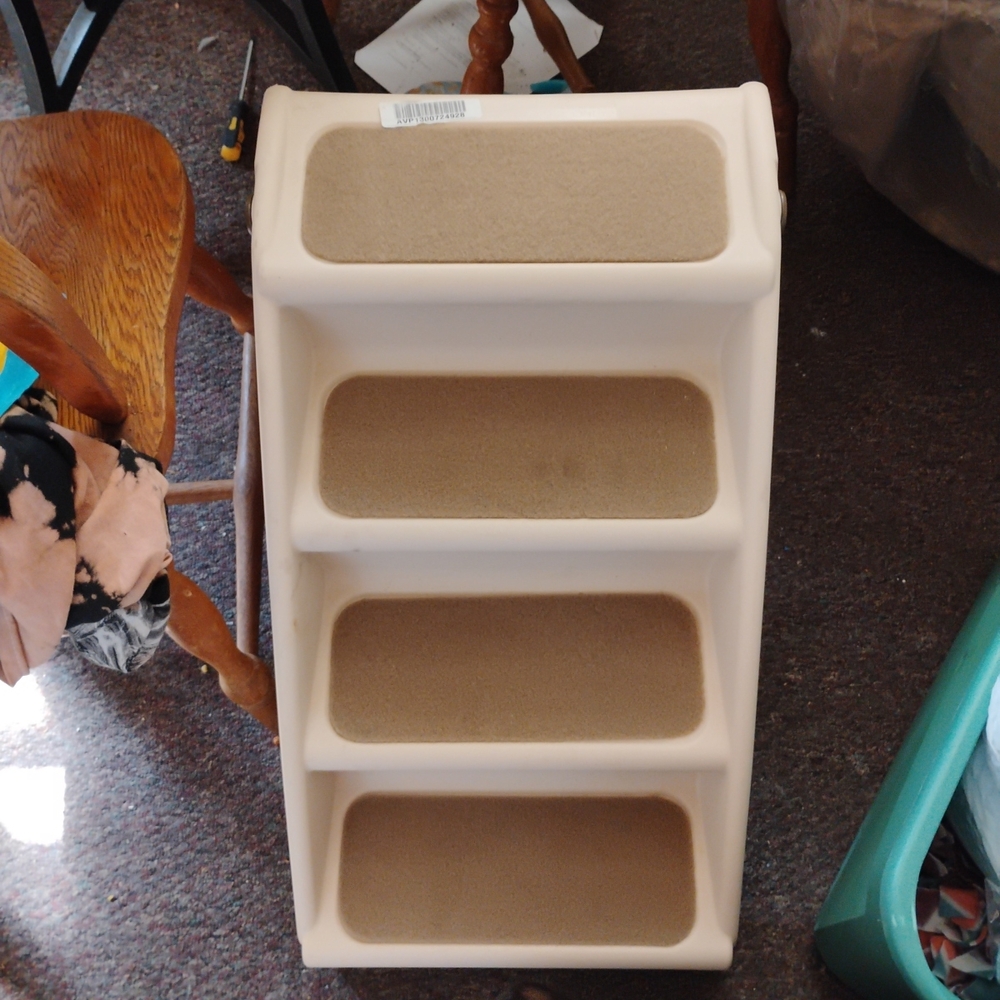 Pet Stairs with Cream and Tan Steps